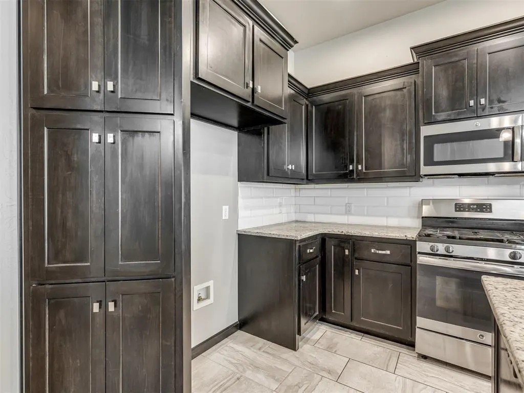 Photo 13 — 1017 Dayton Lane, Moore, OK 73160