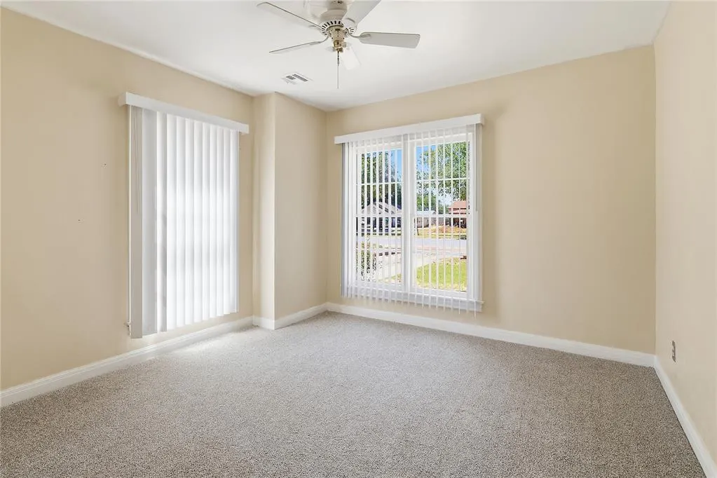 Photo 7 — 214 N Broadway Avenue, Hobart, OK 73651