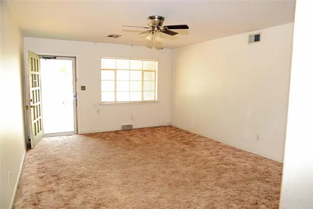 Photo 6 — 4720 NW 15th Street, Oklahoma City, OK 73127