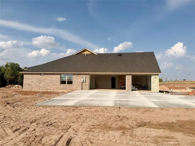 Photo 4 — 1272 High Meadow Lane, Goldsby, OK 73093