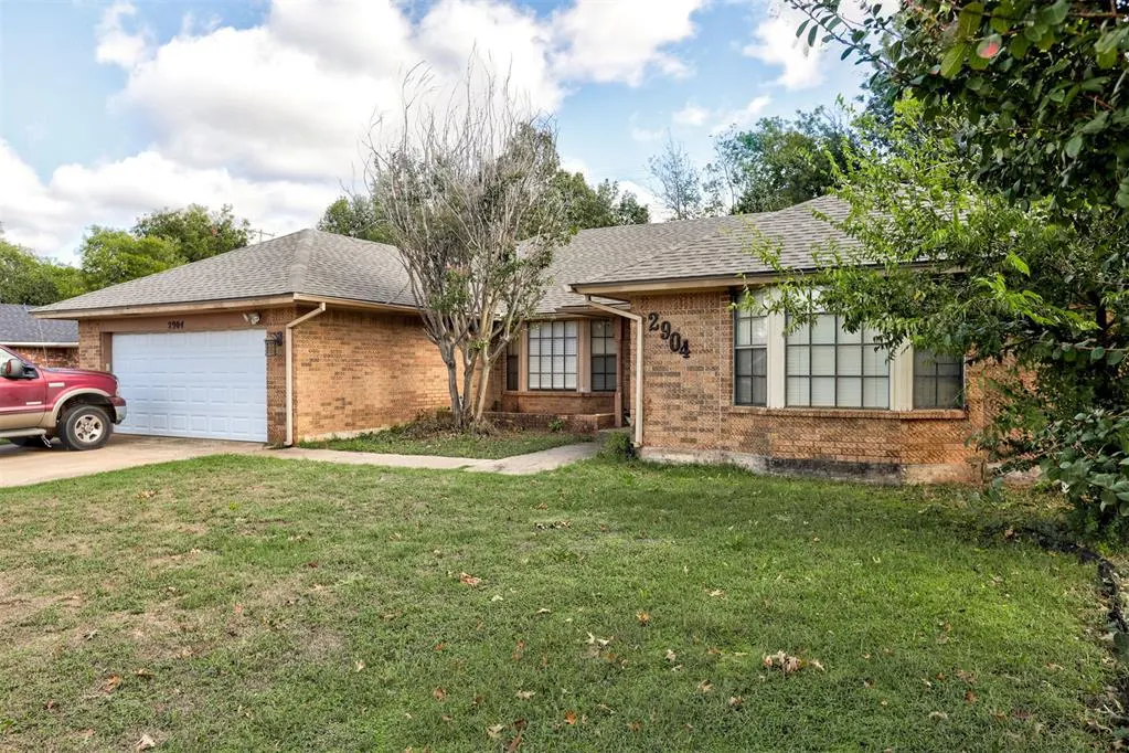 Photo 2 — 2904 Woodcreek Road, Midwest City, OK 73110