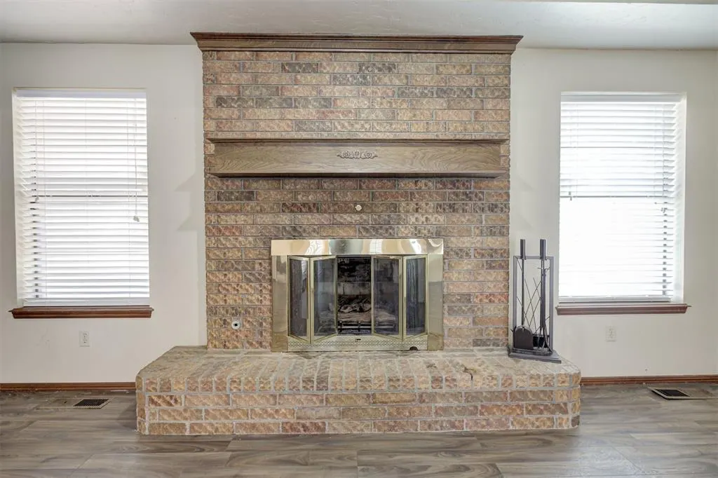 Photo 9 — 2904 Woodcreek Road, Midwest City, OK 73110