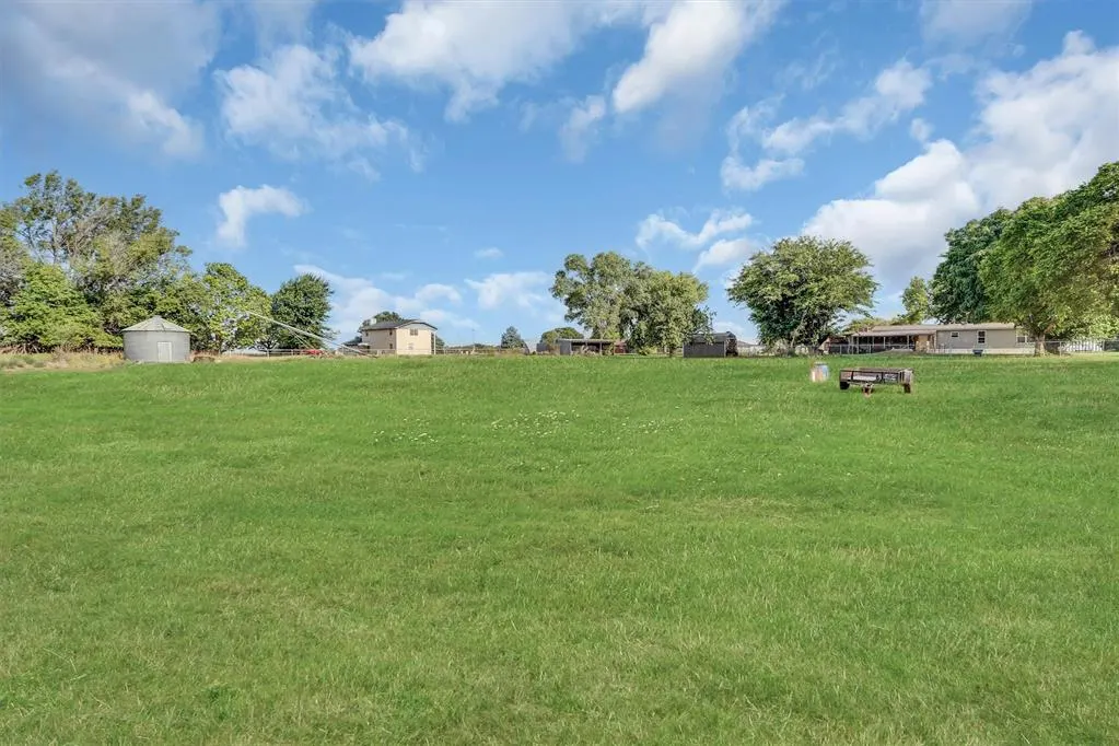 Photo 3 — 401 W 1st Street, Erick, OK 73645
