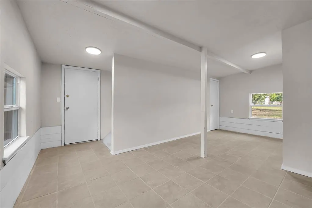 Photo 18 — 401 W 1st Street, Erick, OK 73645