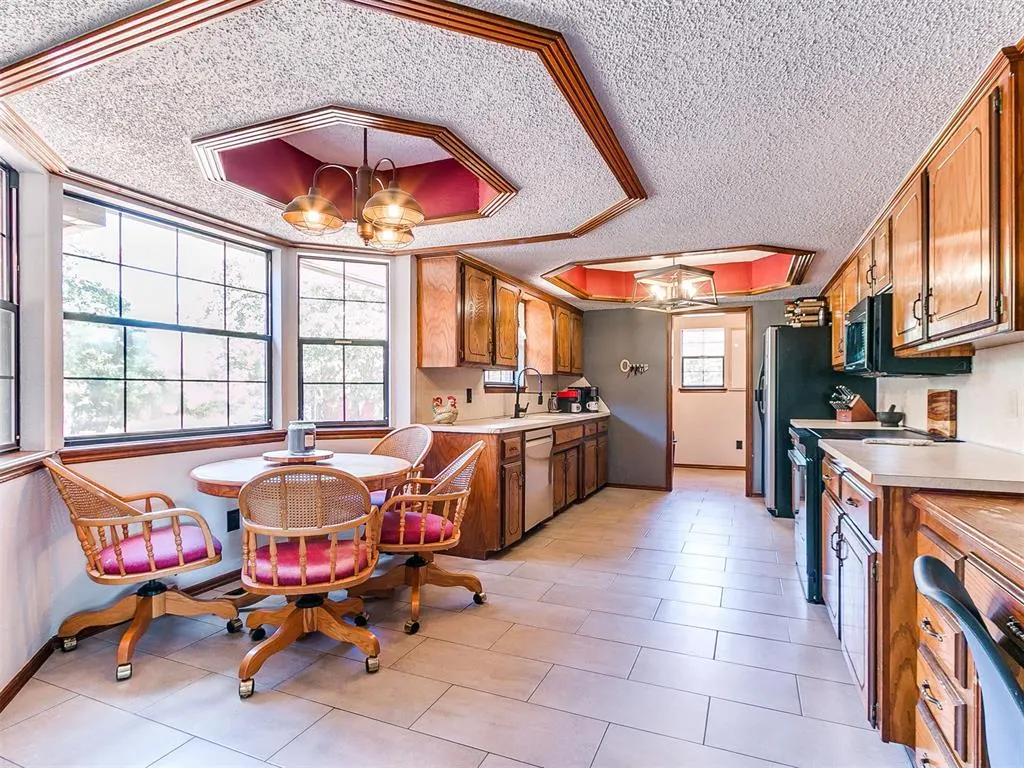 Photo 12 — 2600 80th Avenue NE, Norman, OK 73026