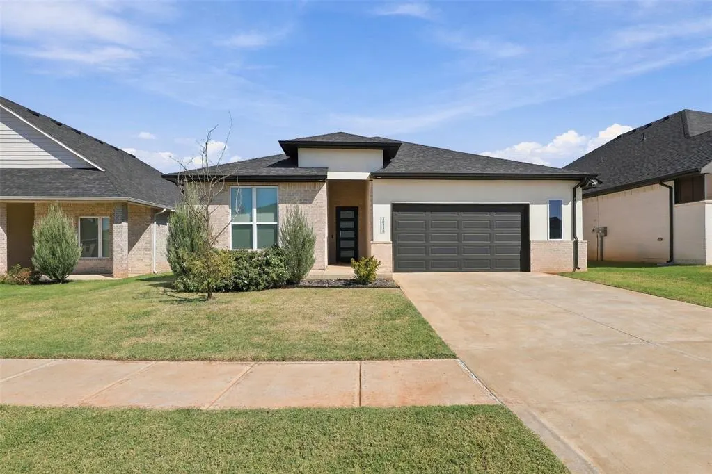 Front exterior — 15116 Jasper Court, Edmond, OK 73013