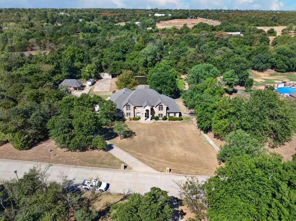 Front exterior — 3231 Wakefield Lane, Choctaw, OK 73020