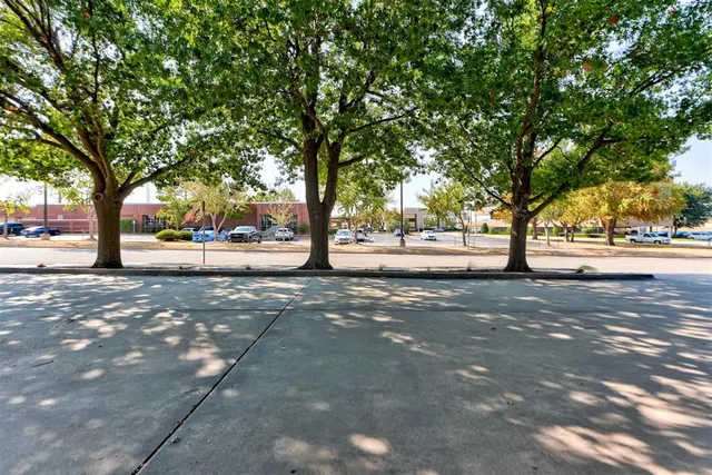 Photo 5 — 2433 Wilcox Drive, Norman, OK 73069
