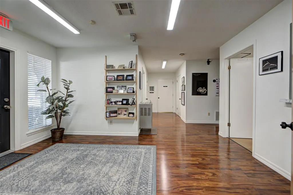 Photo 6 — 2433 Wilcox Drive, Norman, OK 73069