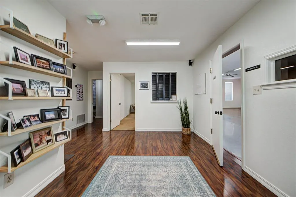 Photo 8 — 2433 Wilcox Drive, Norman, OK 73069