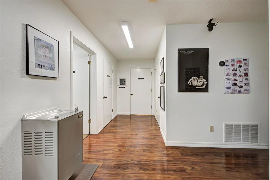 Photo 9 — 2433 Wilcox Drive, Norman, OK 73069