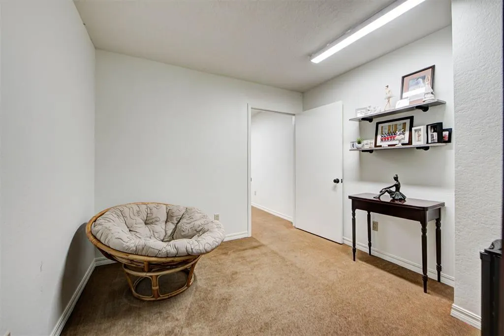 Photo 14 — 2433 Wilcox Drive, Norman, OK 73069