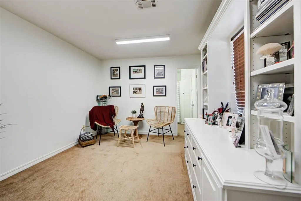 Photo 16 — 2433 Wilcox Drive, Norman, OK 73069
