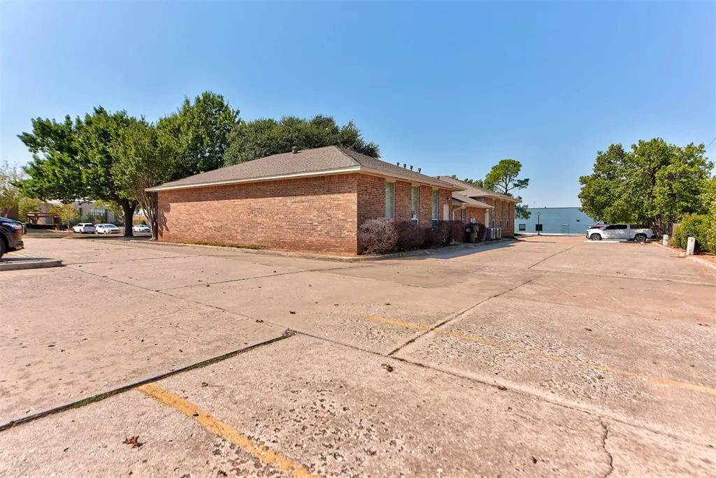 Photo 32 — 2433 Wilcox Drive, Norman, OK 73069