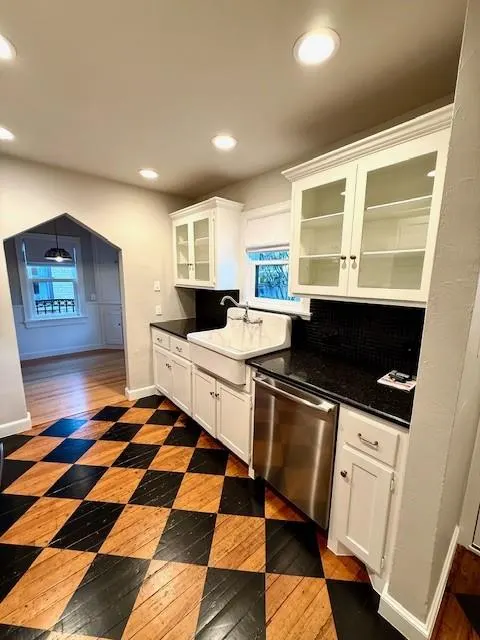 Photo 19 — 709 NW 42nd Street, Oklahoma City, OK 73118