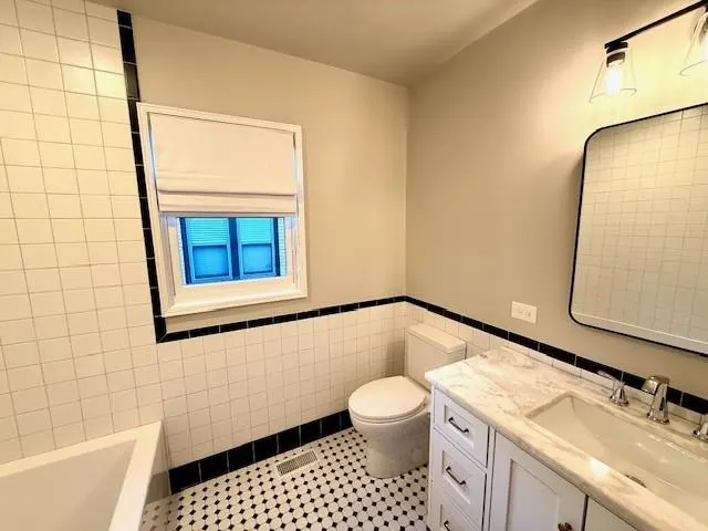 Photo 27 — 709 NW 42nd Street, Oklahoma City, OK 73118