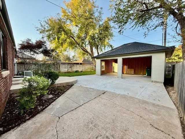 Photo 33 — 709 NW 42nd Street, Oklahoma City, OK 73118