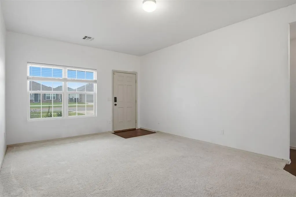 Photo 13 — 1404 Sandstone Drive, Noble, OK 73068