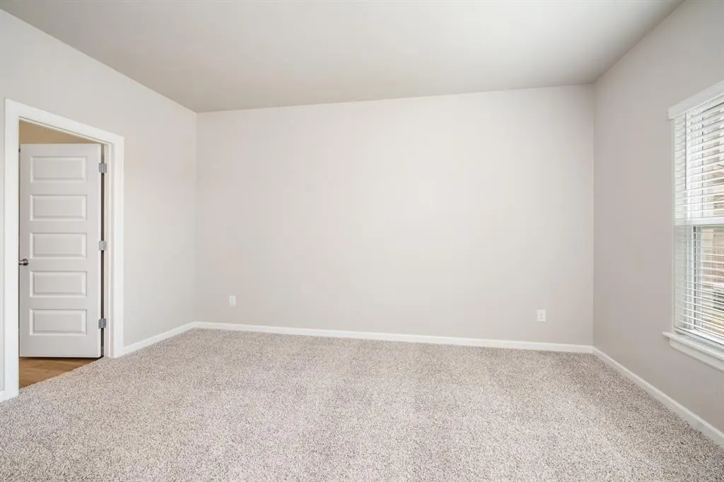 Photo 10 — 711 Sunny Street, Tuttle, OK 73089