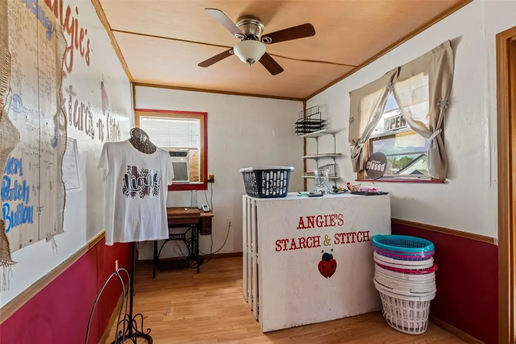 Photo 12 — 301 S Main Avenue, Blanchard, OK 73010