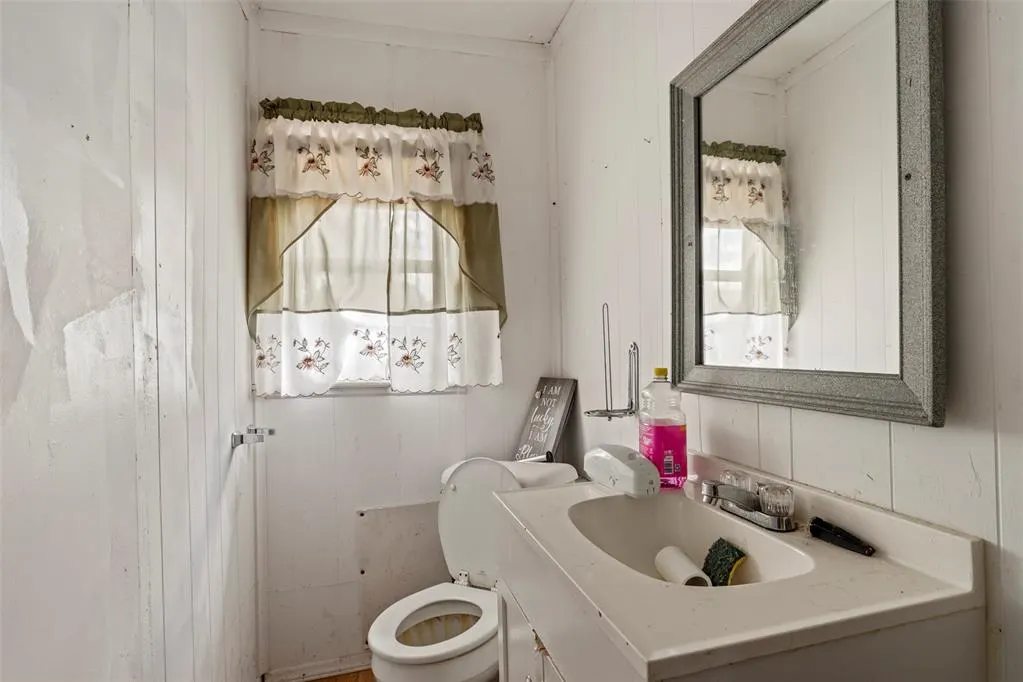 Photo 18 — 301 S Main Avenue, Blanchard, OK 73010