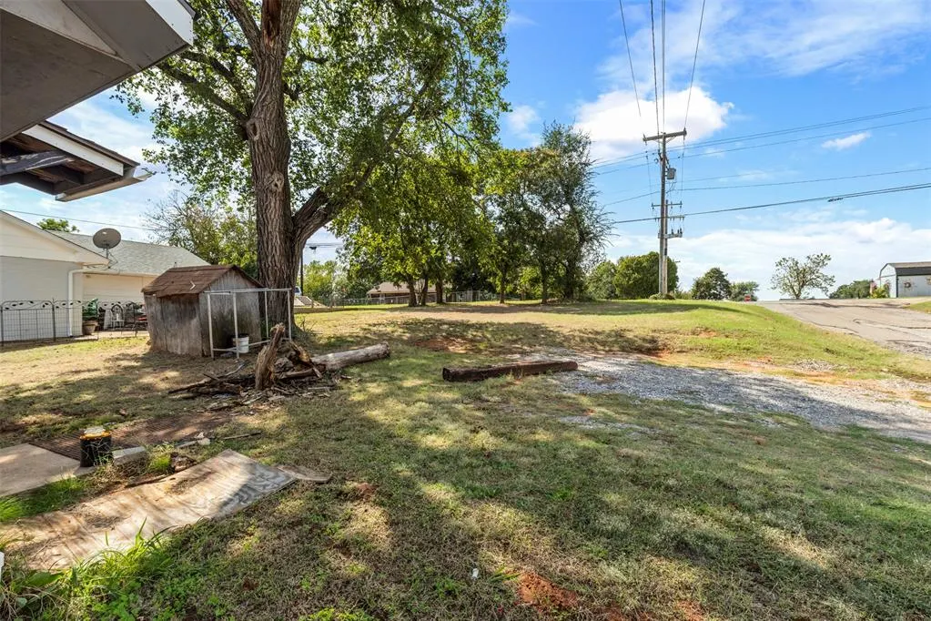 Photo 25 — 301 S Main Avenue, Blanchard, OK 73010