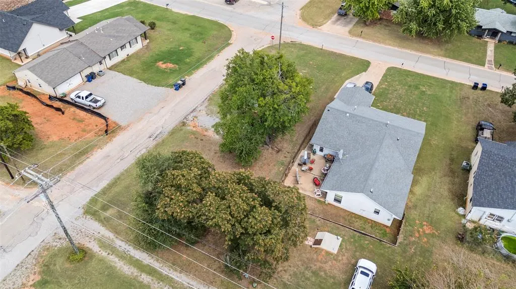 Photo 26 — 301 S Main Avenue, Blanchard, OK 73010