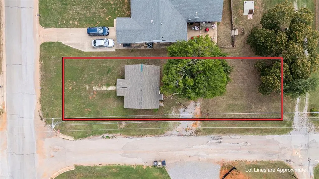 Photo 29 — 301 S Main Avenue, Blanchard, OK 73010