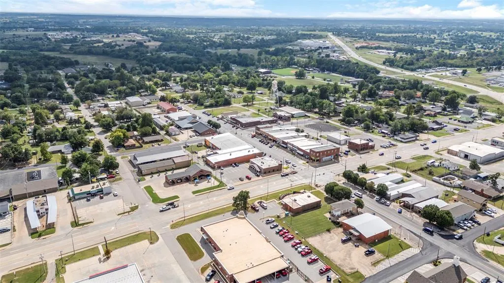 Photo 30 — 301 S Main Avenue, Blanchard, OK 73010