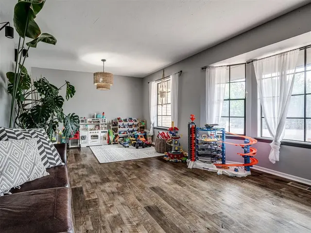 Photo 7 — 5213 Ryan Drive, Oklahoma City, OK 73135