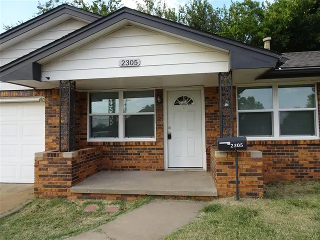 Photo 3 — 2305 Maple Drive, Midwest City, OK 73110