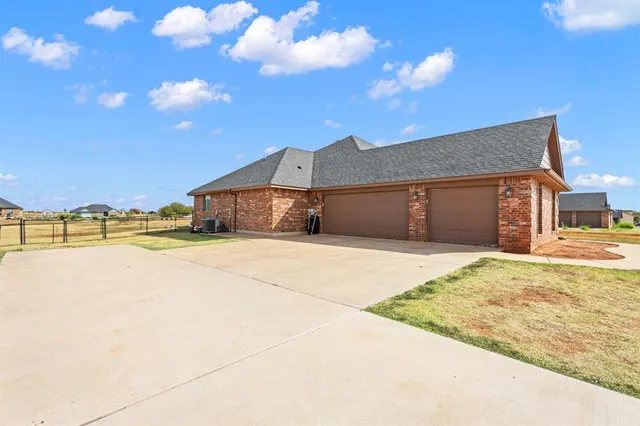 Photo 3 — 29837 E 830 Road, Cashion, OK 73016