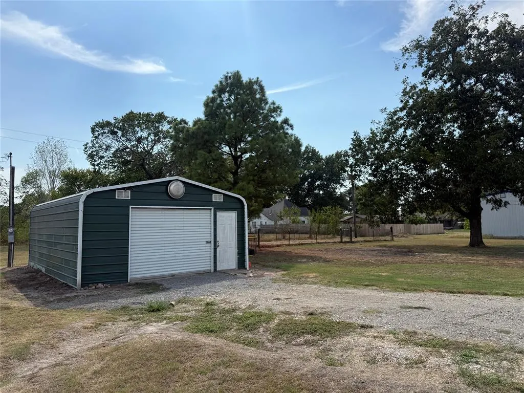 Photo 18 — 412 E Grand Street, Wetumka, OK 74883