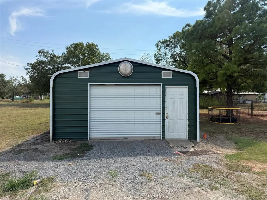 Photo 20 — 412 E Grand Street, Wetumka, OK 74883