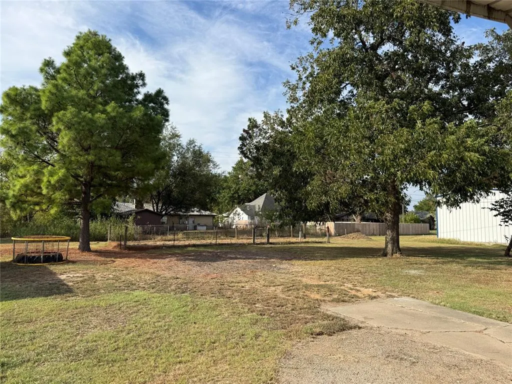 Photo 23 — 412 E Grand Street, Wetumka, OK 74883