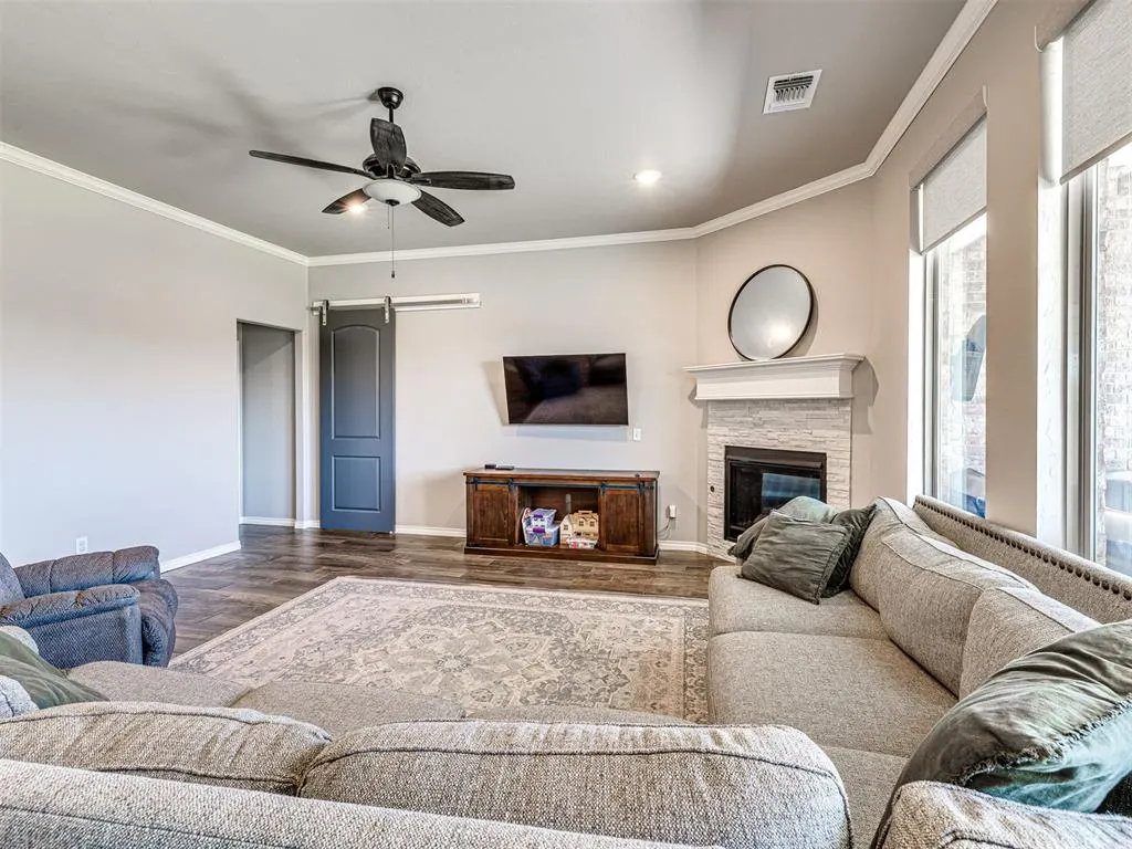 Photo 8 — 3032 Dudley Drive, Edmond, OK 73012