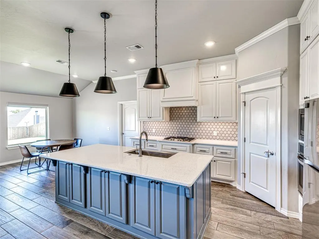 Photo 11 — 3032 Dudley Drive, Edmond, OK 73012