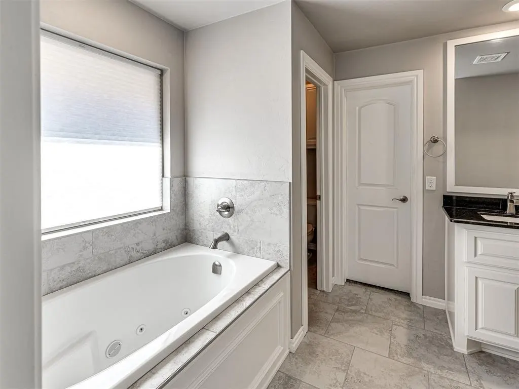 Photo 21 — 3032 Dudley Drive, Edmond, OK 73012