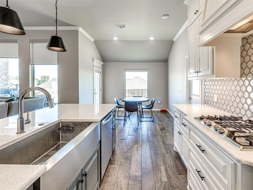 Photo 10 — 3032 Dudley Drive, Edmond, OK 73012