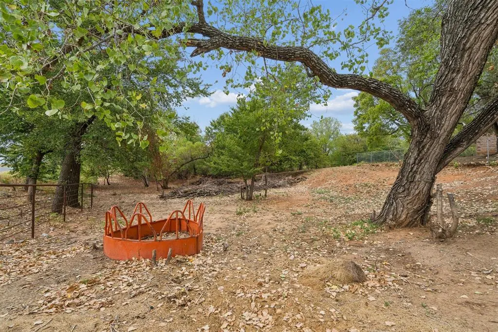 Photo 5 — 1658 County Road 1220, Tuttle, OK 73089