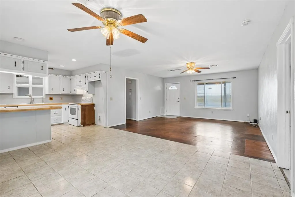 Photo 16 — 1658 County Road 1220, Tuttle, OK 73089