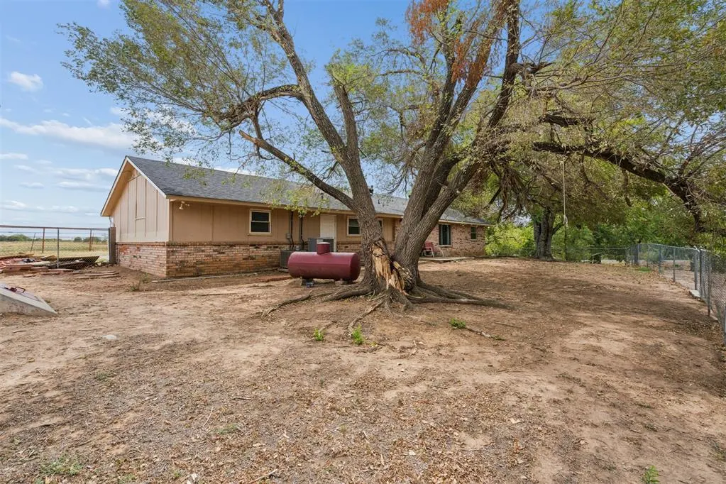 Photo 40 — 1658 County Road 1220, Tuttle, OK 73089