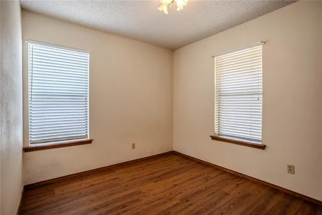 Photo 7 — 820 N Market Street, Cordell, OK 73632