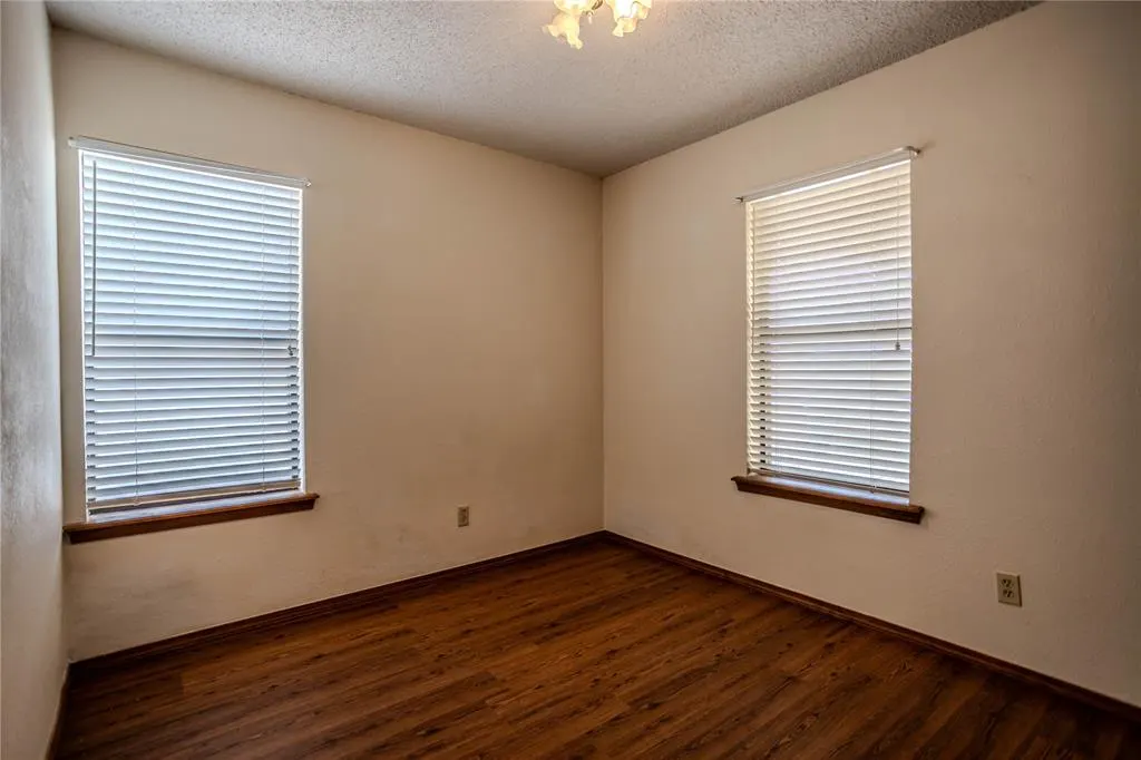 Photo 8 — 820 N Market Street, Cordell, OK 73632