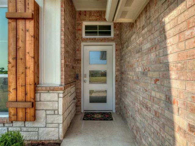 Photo 4 — 9300 NW 141st Street, Yukon, OK 73099
