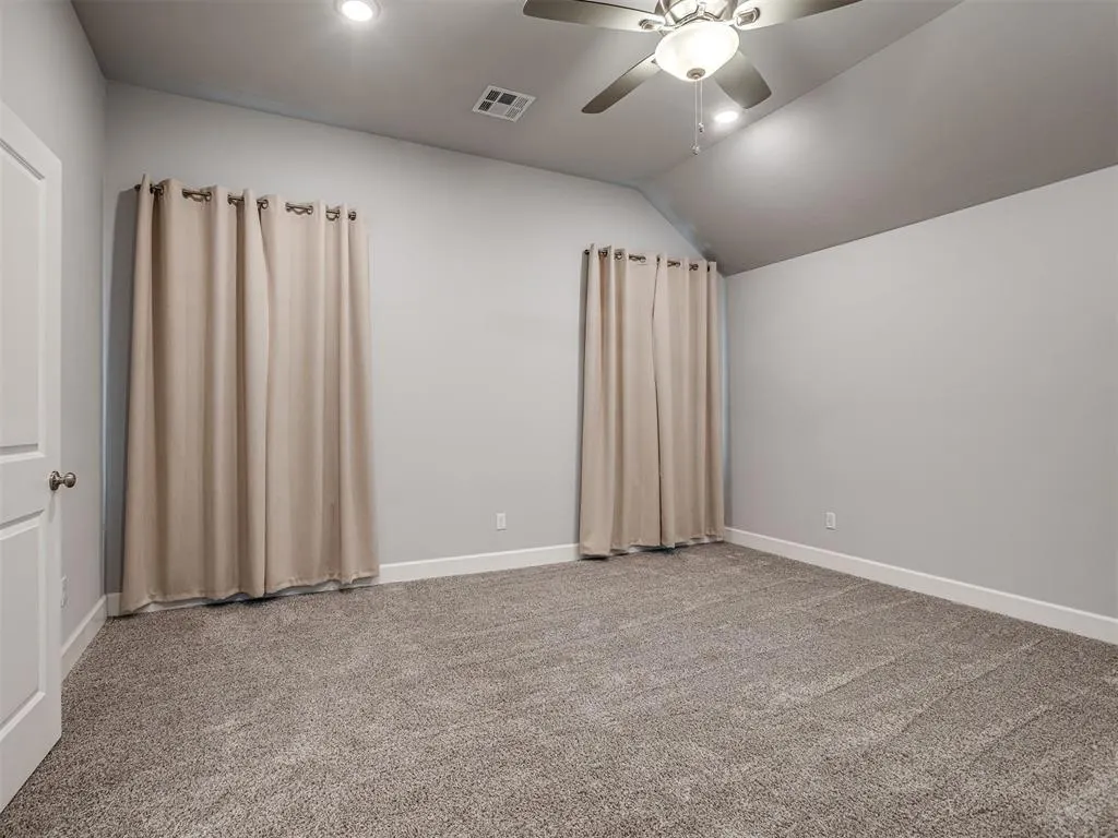 Photo 18 — 9300 NW 141st Street, Yukon, OK 73099