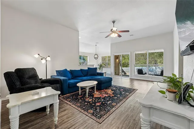 Photo 5 — 713 Cavecreek Street, Norman, OK 73071