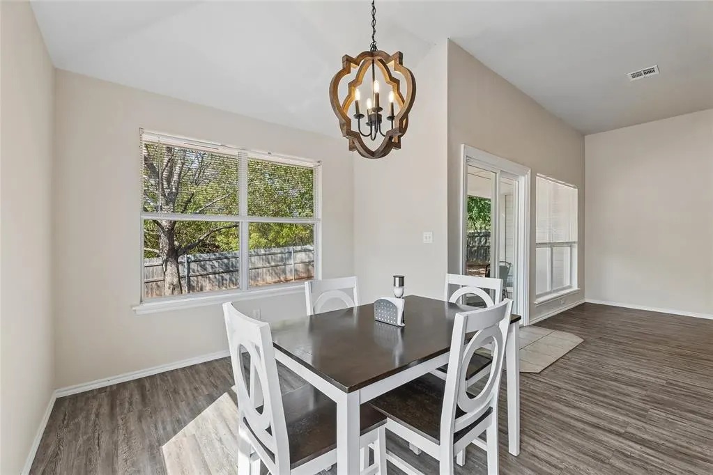 Photo 13 — 713 Cavecreek Street, Norman, OK 73071