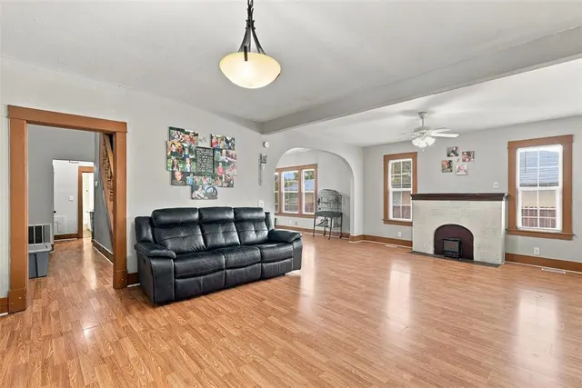 Photo 4 — 906 S Barker Avenue, El Reno, OK 73036