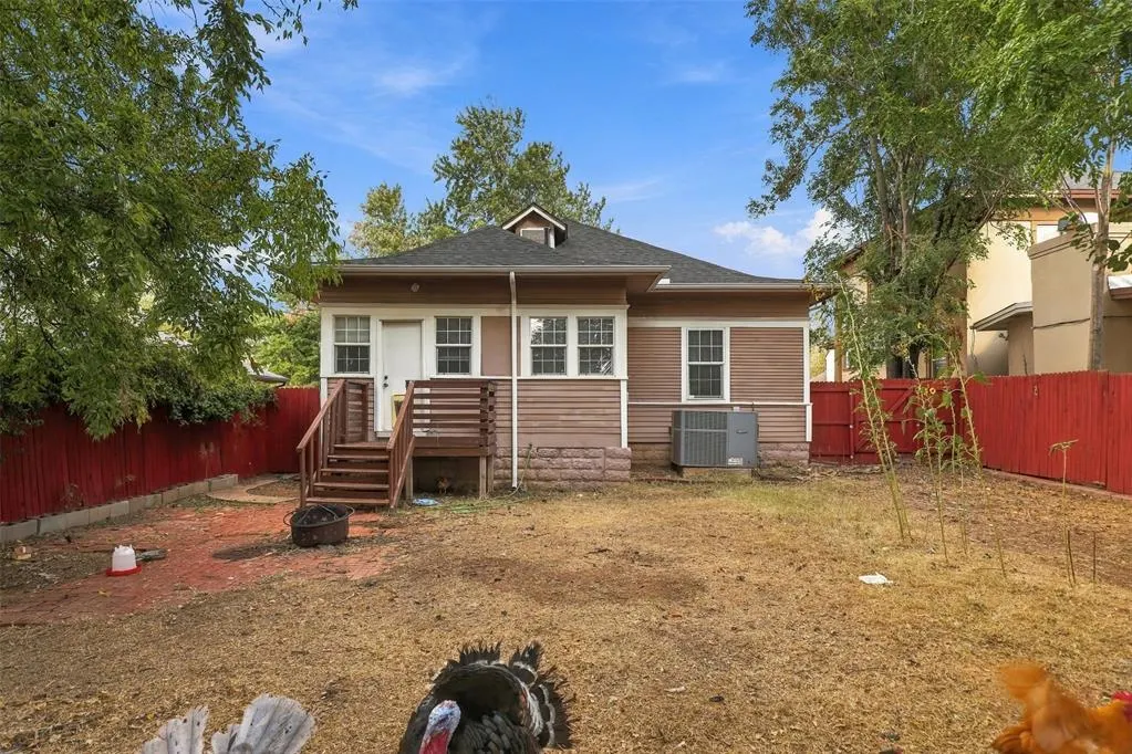 Photo 25 — 906 S Barker Avenue, El Reno, OK 73036